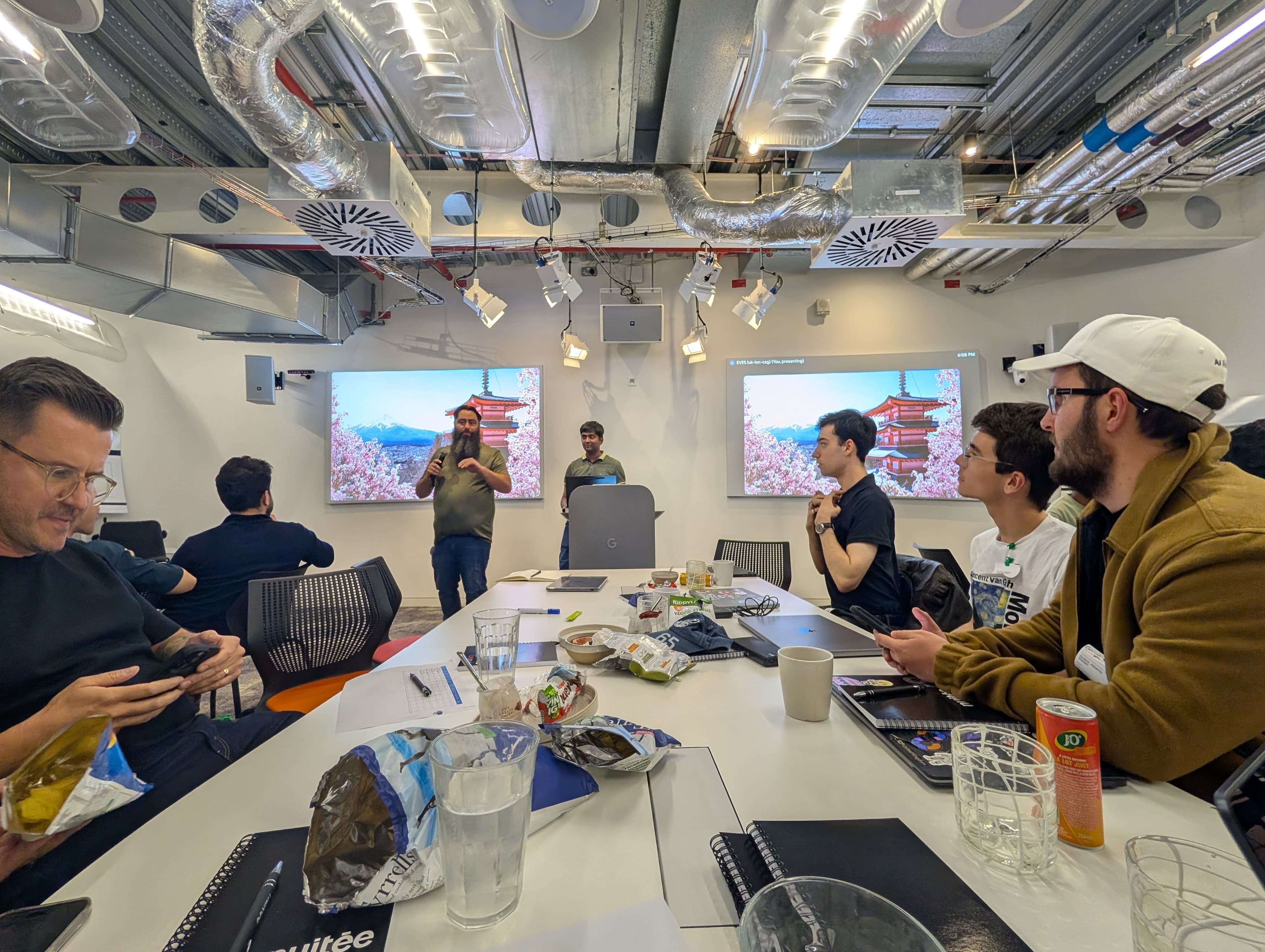 PXL 20251001 170835228